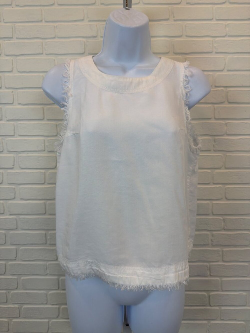 Thread + Supply White Fringe Trim Tank Back Button XSmall